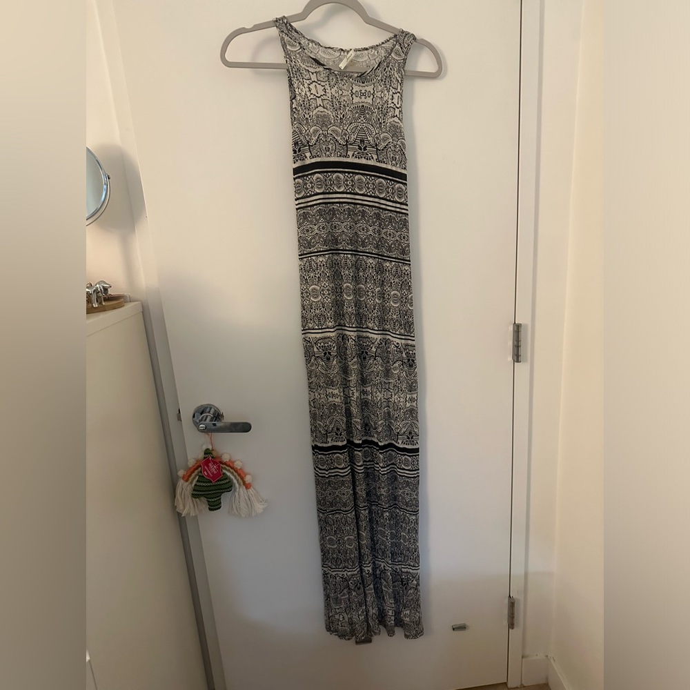 Dry Goods Black and White Maxi Dress Size XS